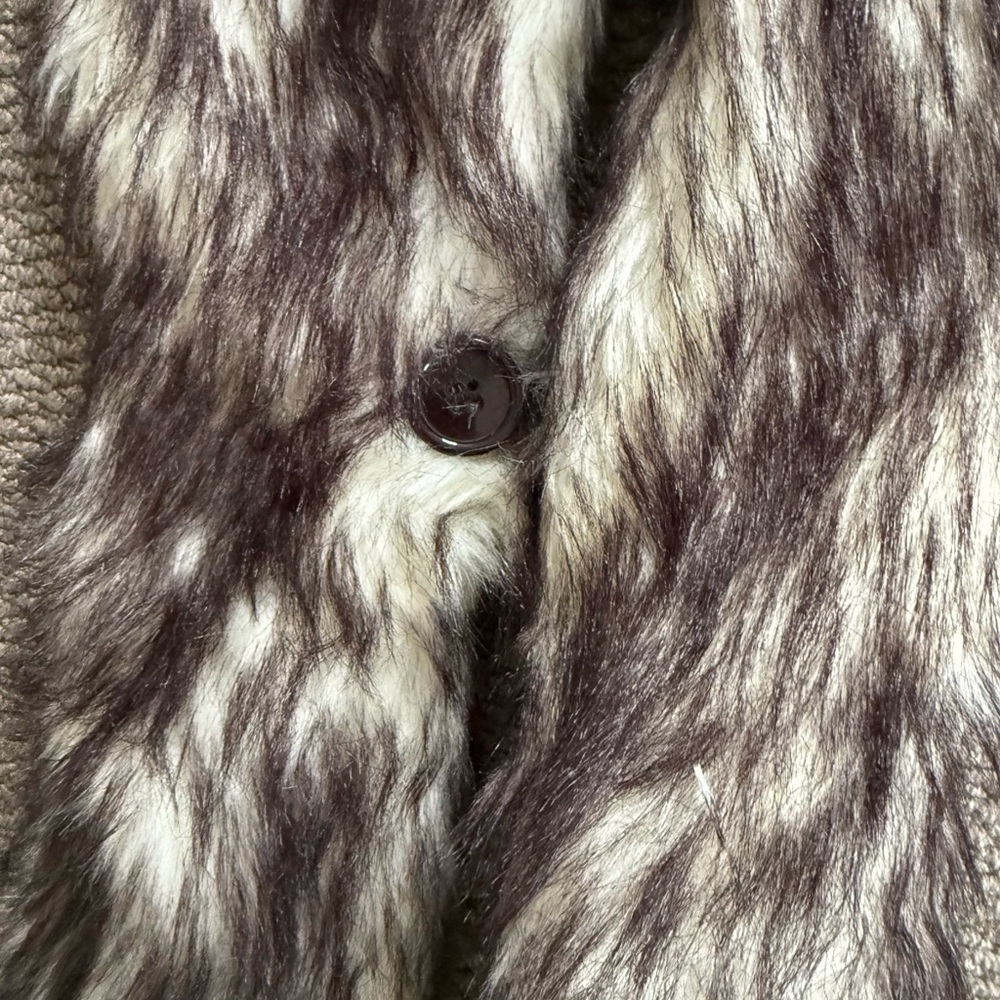 Grey Wolf faux fur Hood with Ears and Paws.  Halloween Costume. - Picture 9 of 10